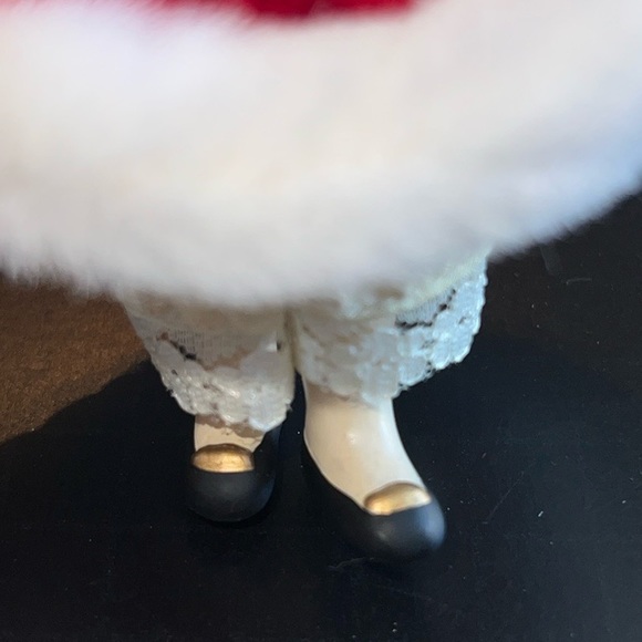 Vintage Kurt Adler porcelain holiday caroller in red velvet w/white fur trim-NWT - Picture 8 of 16